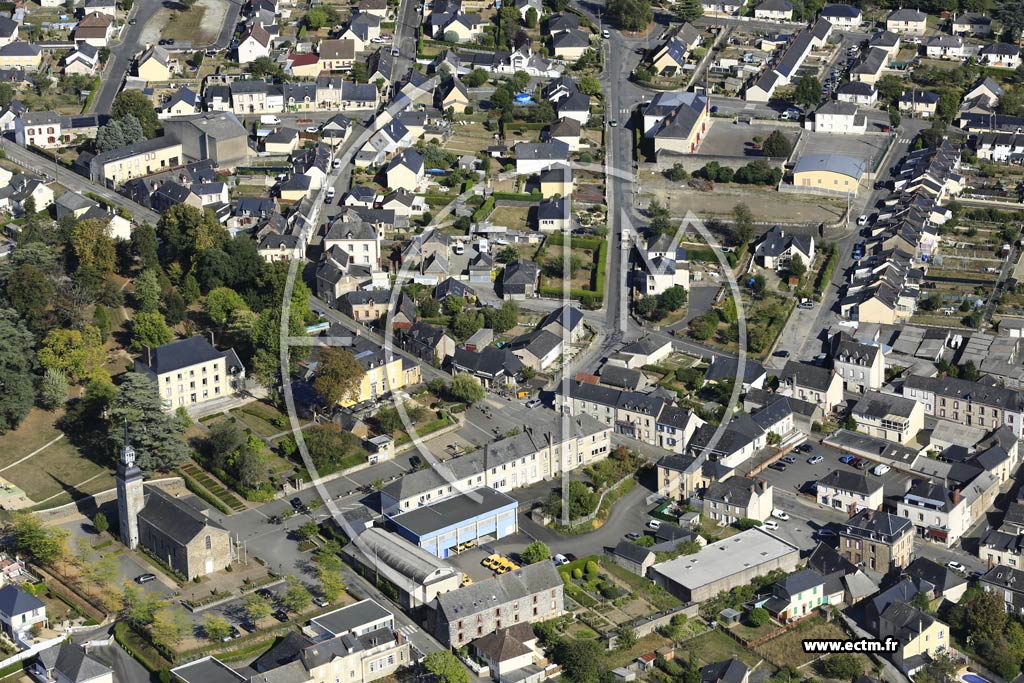 Photo arienne de Port-Brillet