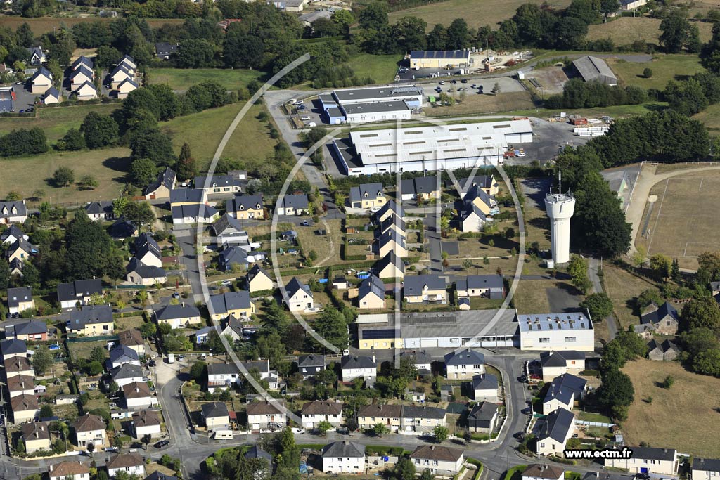 Photo arienne de Port-Brillet