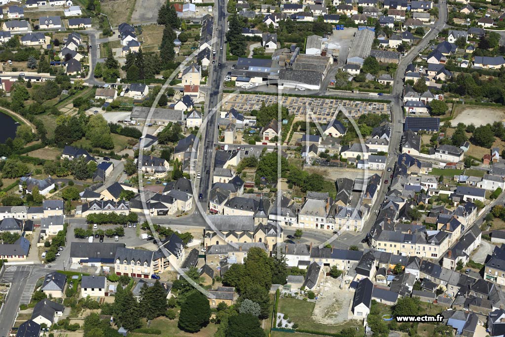 Photo arienne de Quelaines-Saint-Gault