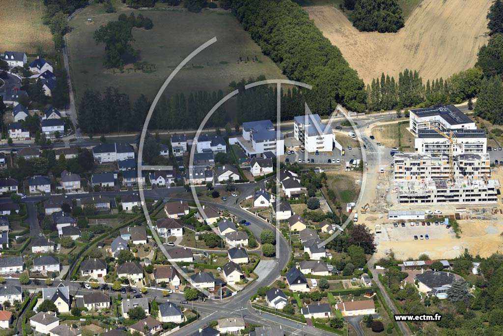 Photo arienne de Saint-Berthevin (la Fort)