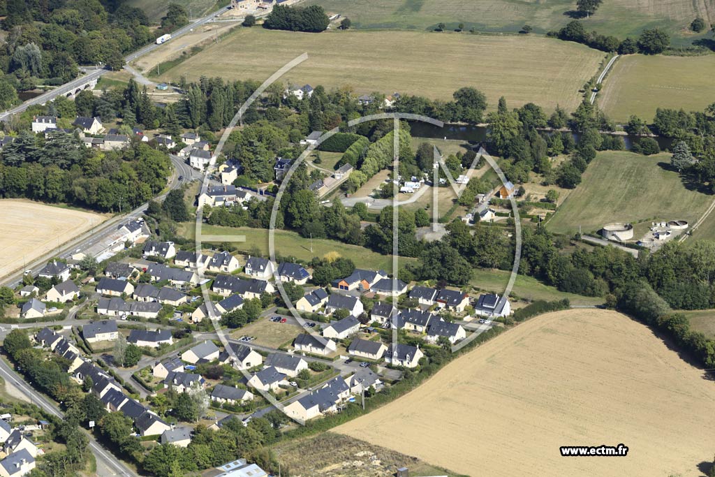 Photo arienne de Saint-Jean-sur-Mayenne (la Boistardire)