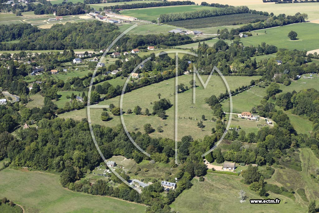Photo arienne de Courtonne-la-Meurdrac (les Francs)