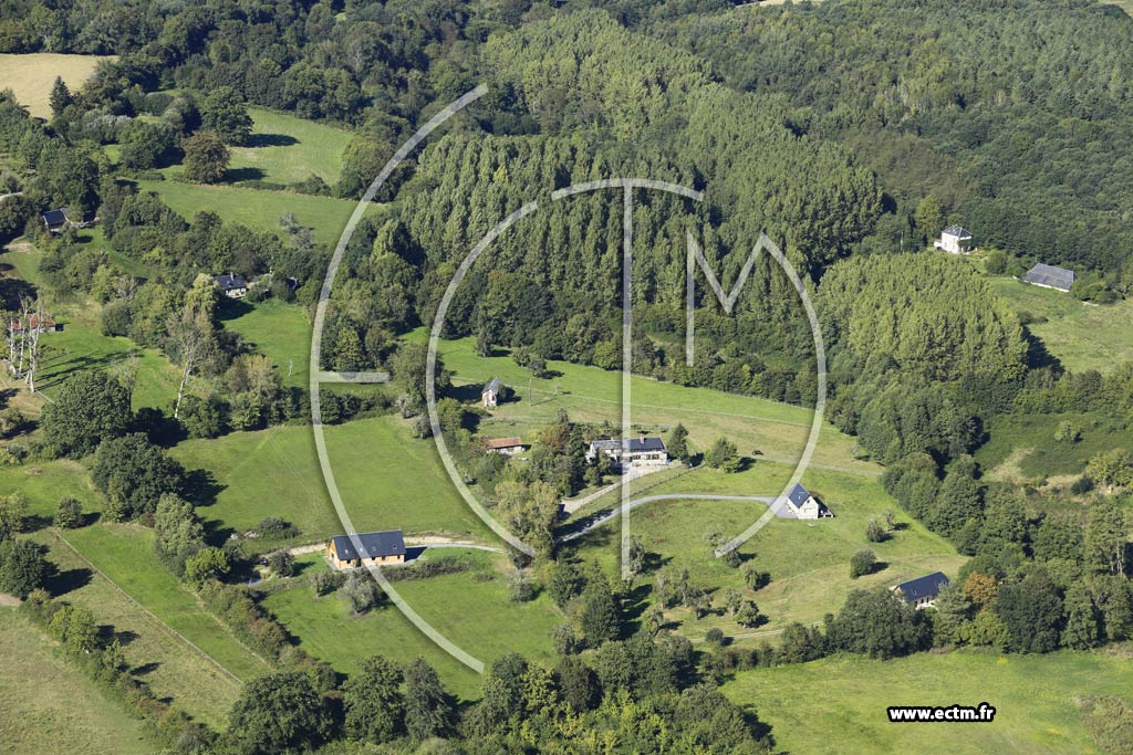 Photo arienne de Hermival-les-Vaux (le lieu Milment)
