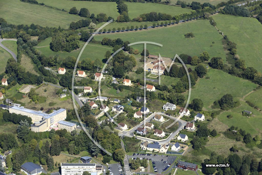 Photo arienne de Lisieux (le Mont Mry)