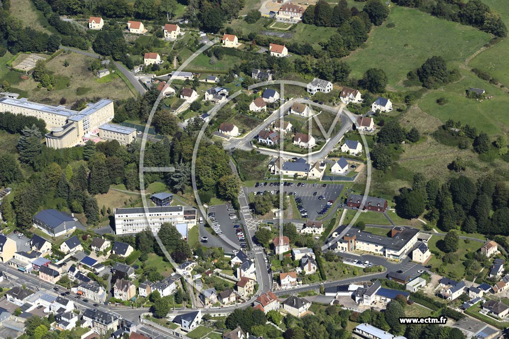 Photo arienne de Lisieux (le Mont Mry)