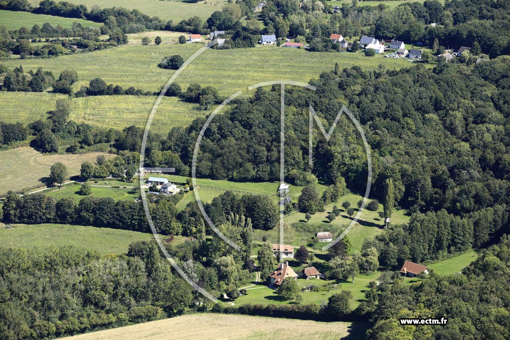 Photo arienne de Livarot-Pays-d'Auge (le Verger)