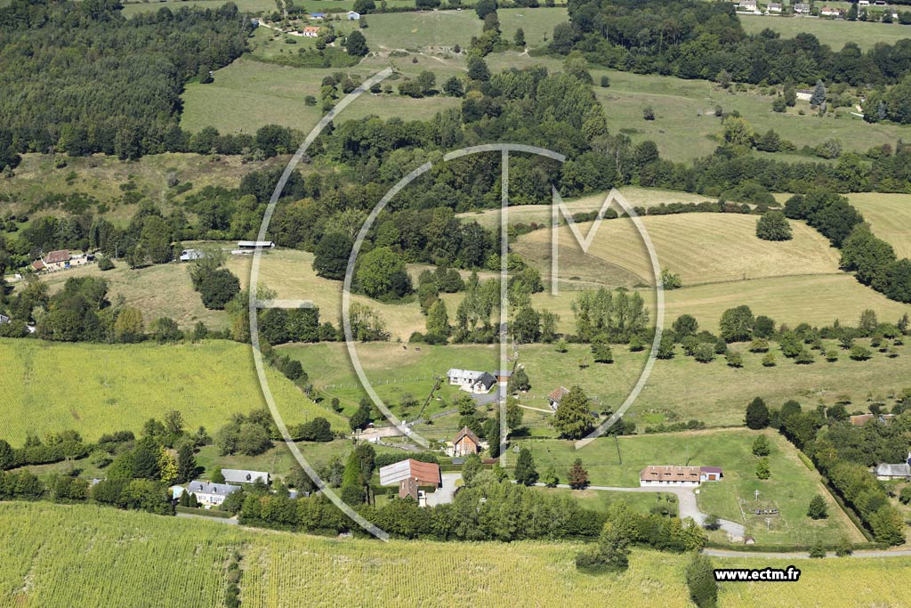 Photo arienne de Saint-Denis-de-Mailloc (la Touzerie)