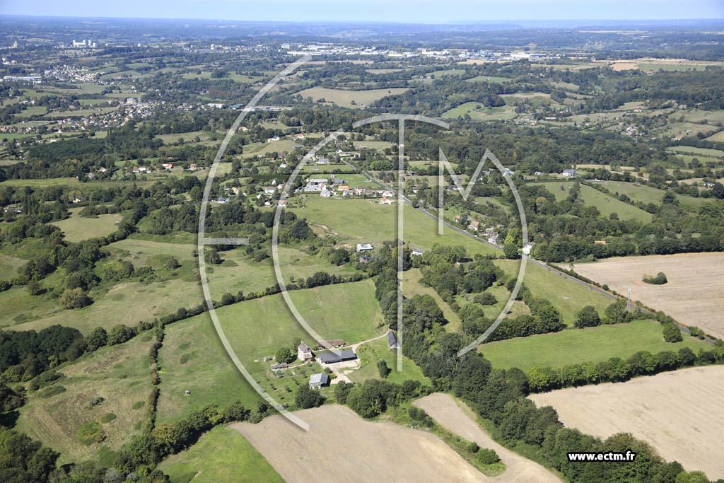 Photo arienne de Saint-Denis-de-Mailloc (les Vives Terres)