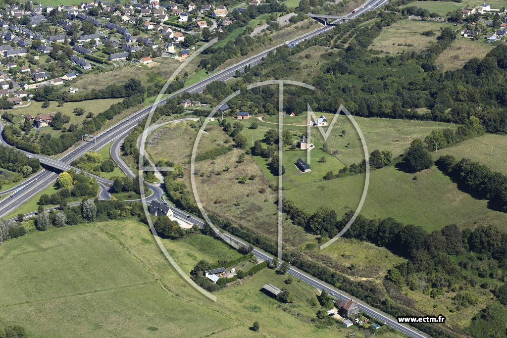 Photo arienne de Saint-Martin-de-la-Lieue (le Chemin de la Bonde)