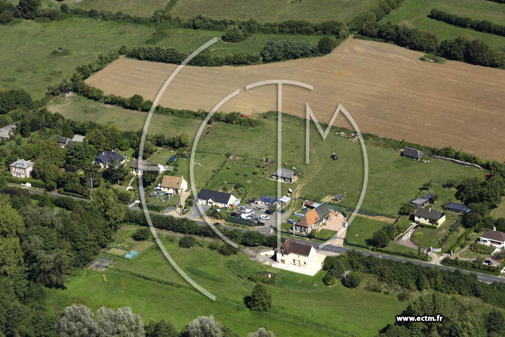 Photo arienne de Saint-Martin-de-Mailloc (les Sablons)