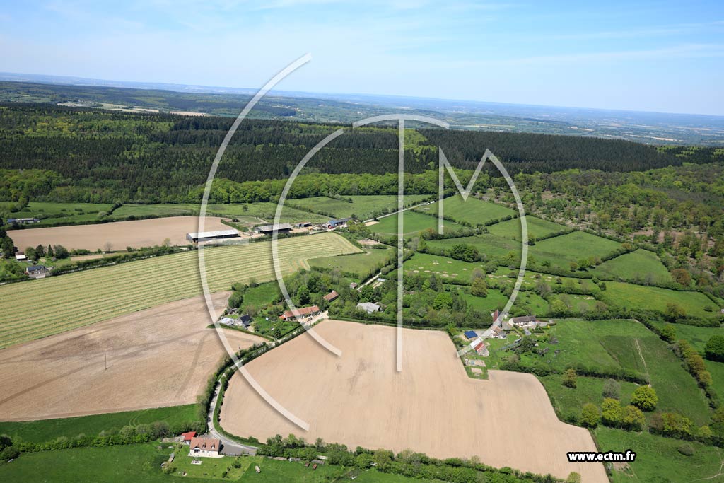 Photo arienne de Fontenai-les-Louvets