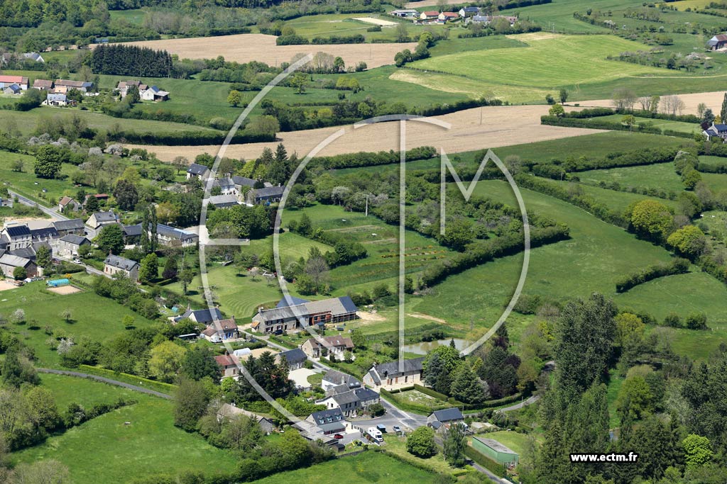 Photo arienne de Fontenai-les-Louvets
