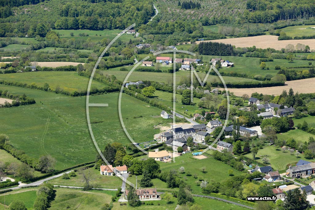 Photo arienne de Fontenai-les-Louvets