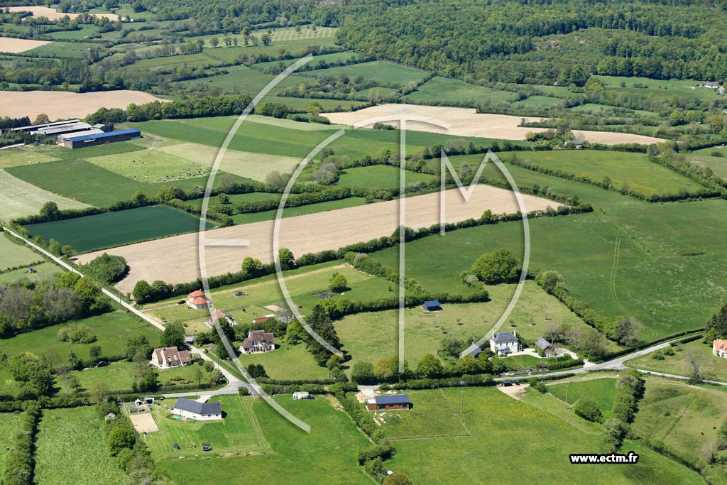 Photo arienne de Fontenai-les-Louvets