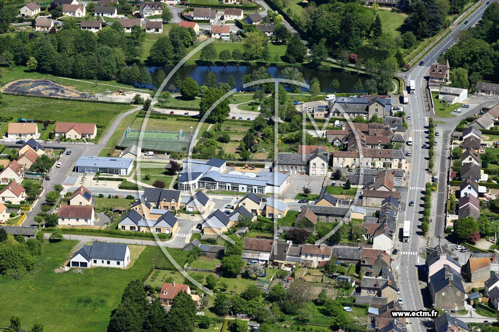 Photo arienne de Saint-Denis-sur-Sarthon