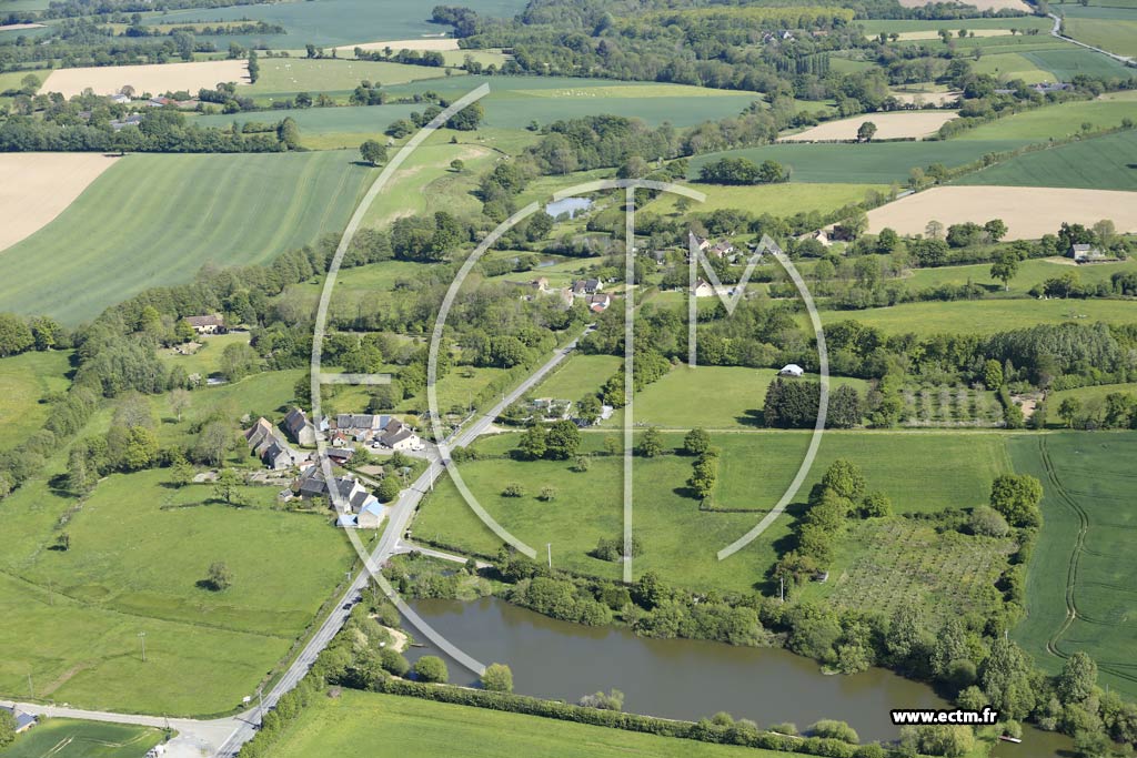 Photo arienne de Boulay-les-Ifs (La Galasire)