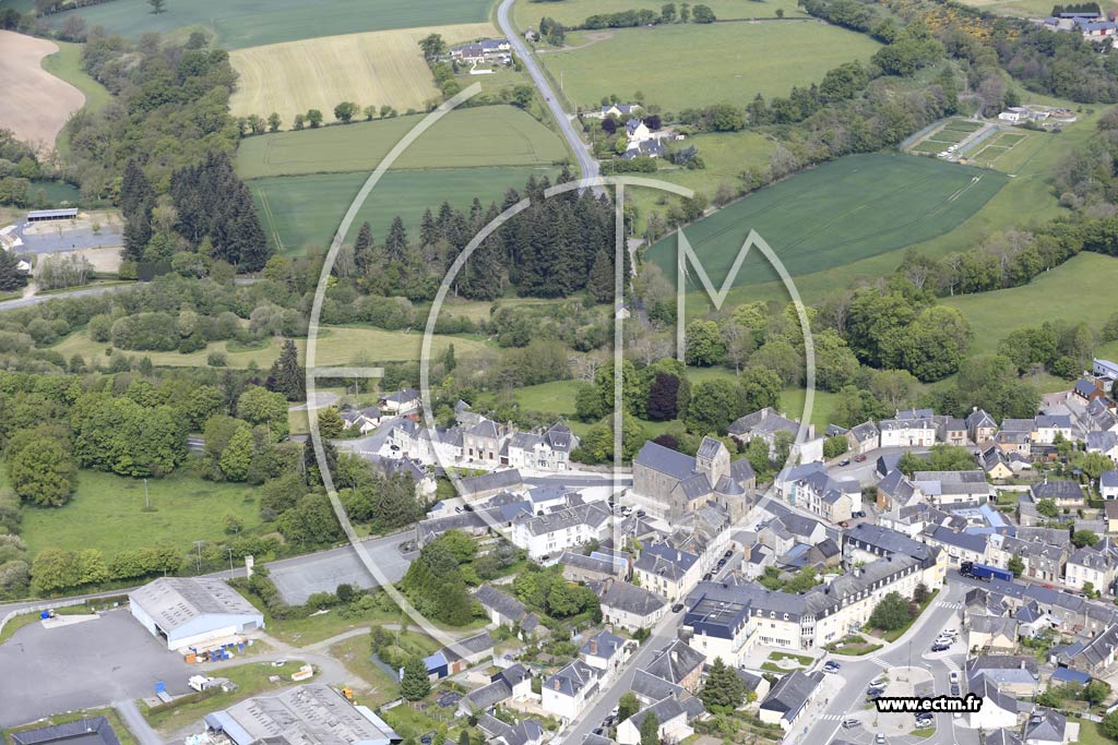 Photo arienne de Javron-les-Chapelles