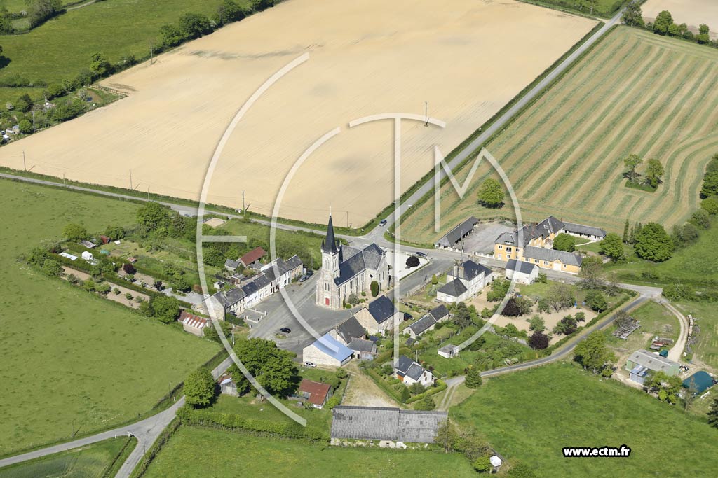 Photo arienne de Pr-en-Pail (Saint-Julien des glantiers)