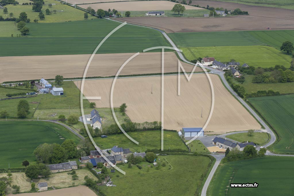 Photo arienne de Saint-Calais-du-Dsert (Le Fresne)