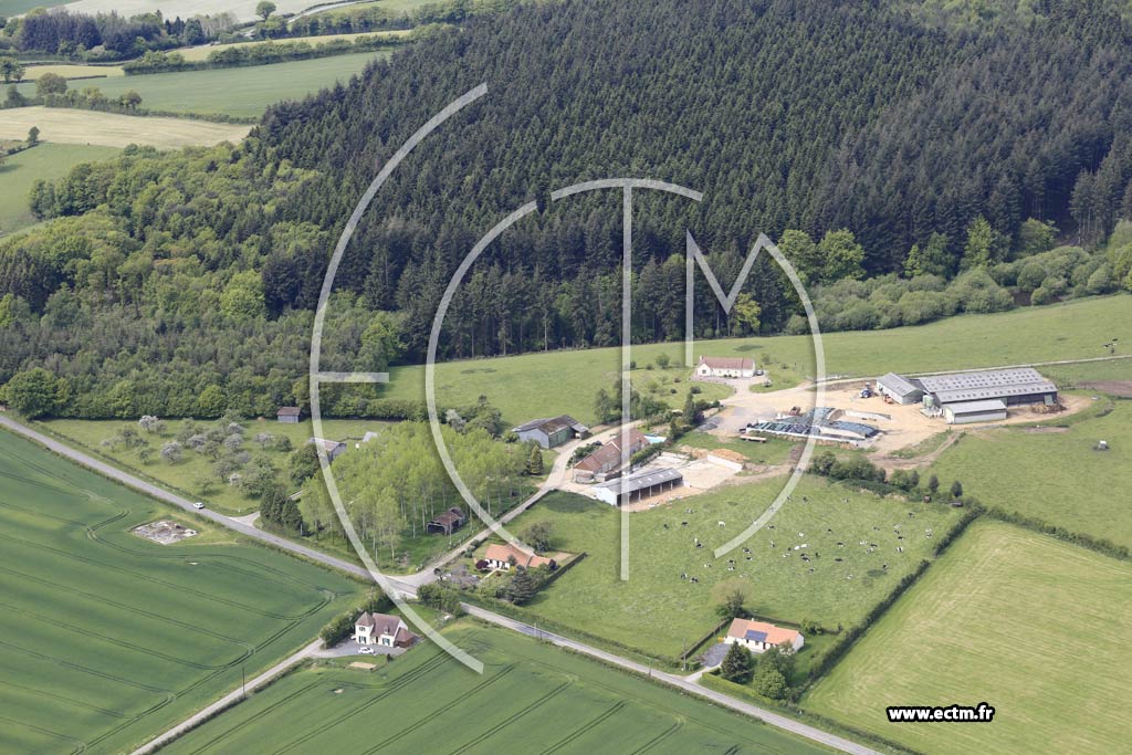 Photo arienne de Saint-Martin-des-Landes (La Brousse)