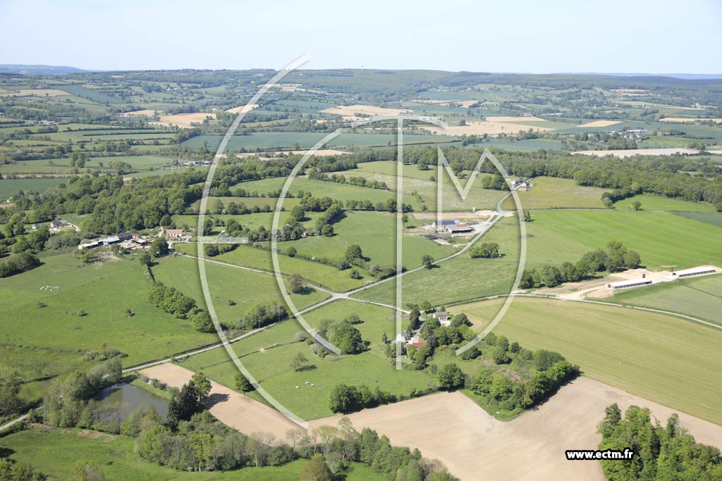 Photo arienne de Saint-Pierre-des-Nids (Le Pr Bougr)
