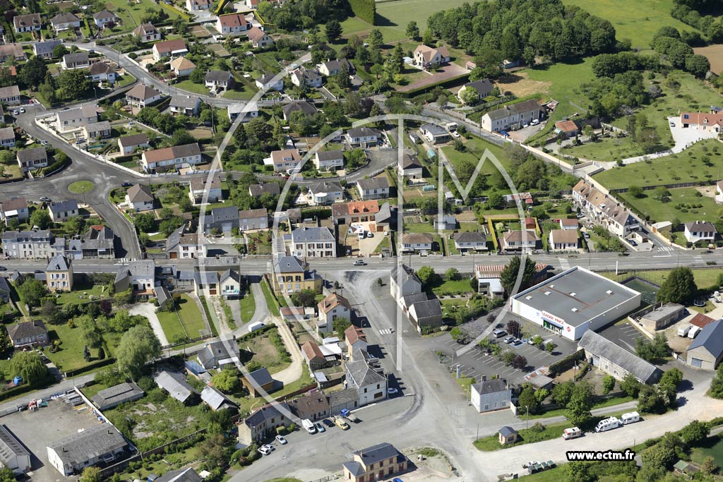 Photo arienne de Fresnay-sur-Sarthe