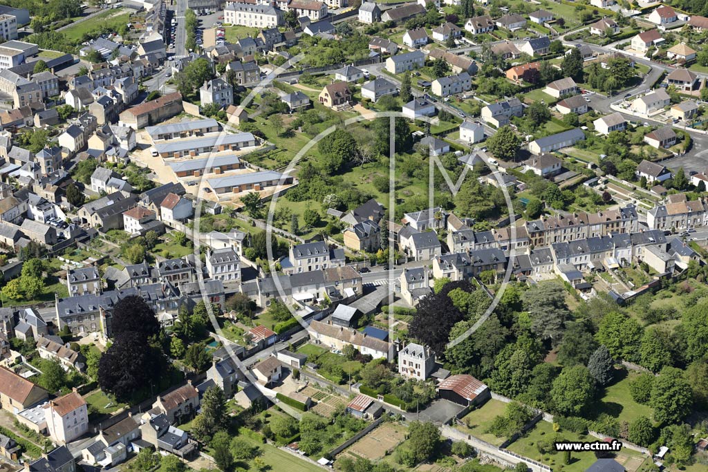 Photo arienne de Fresnay-sur-Sarthe