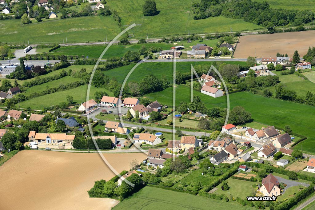 Photo arienne de Domfront-en-Champagne