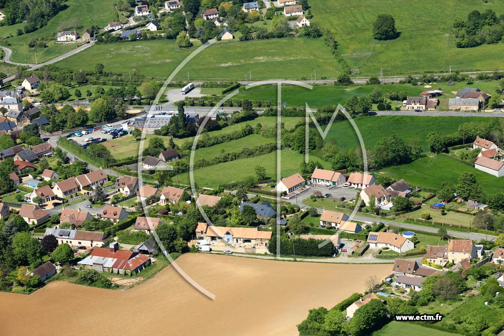 Photo arienne de Domfront-en-Champagne