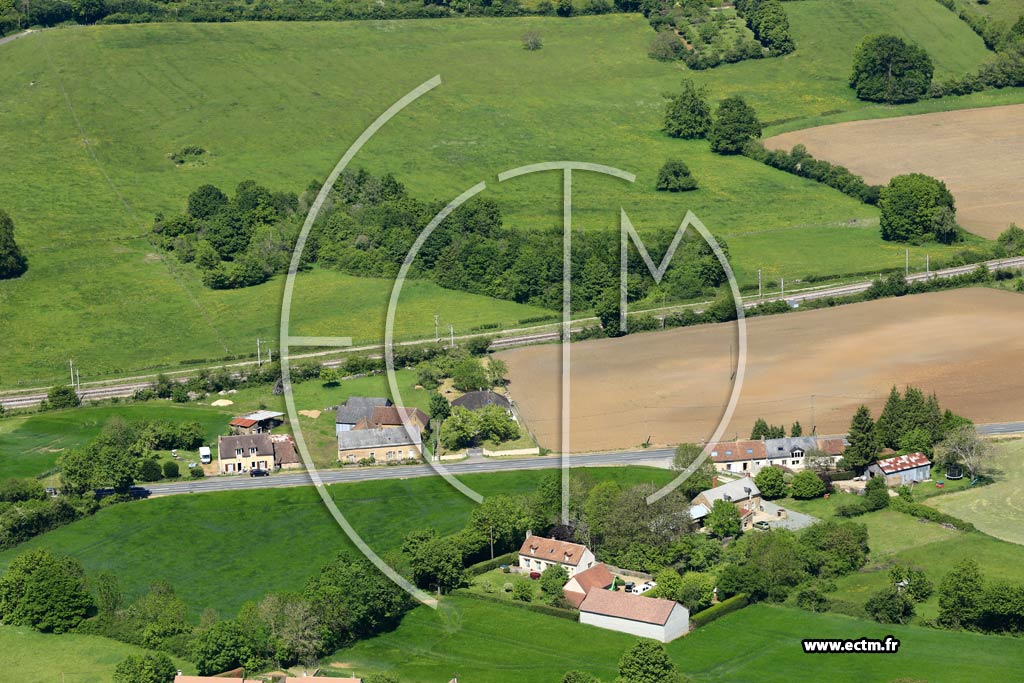 Photo arienne de Domfront-en-Champagne