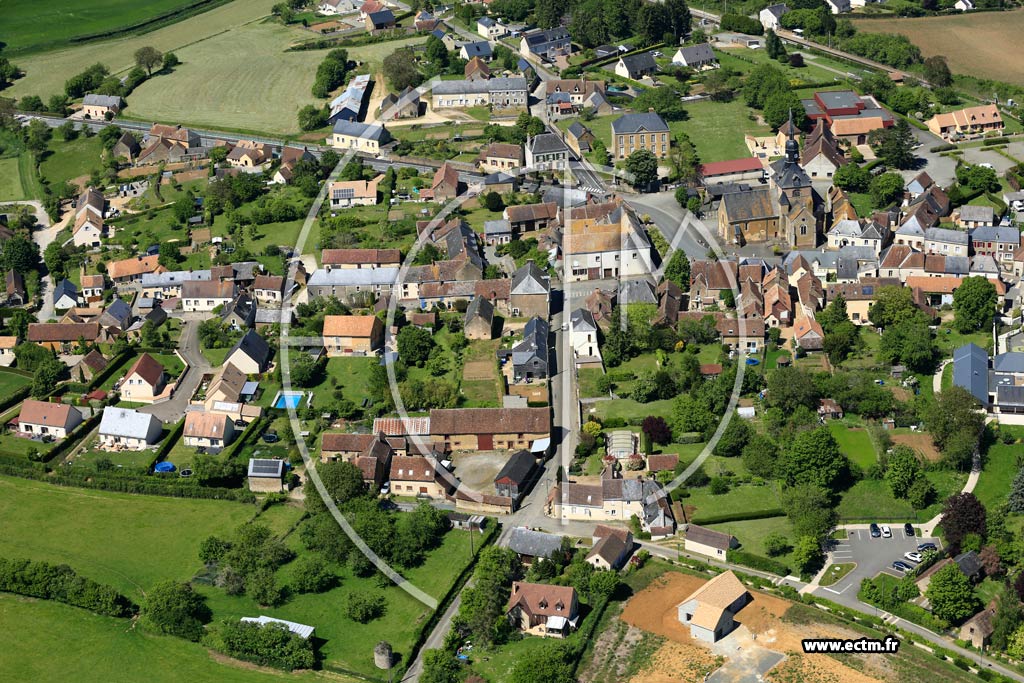 Photo arienne de Domfront-en-Champagne
