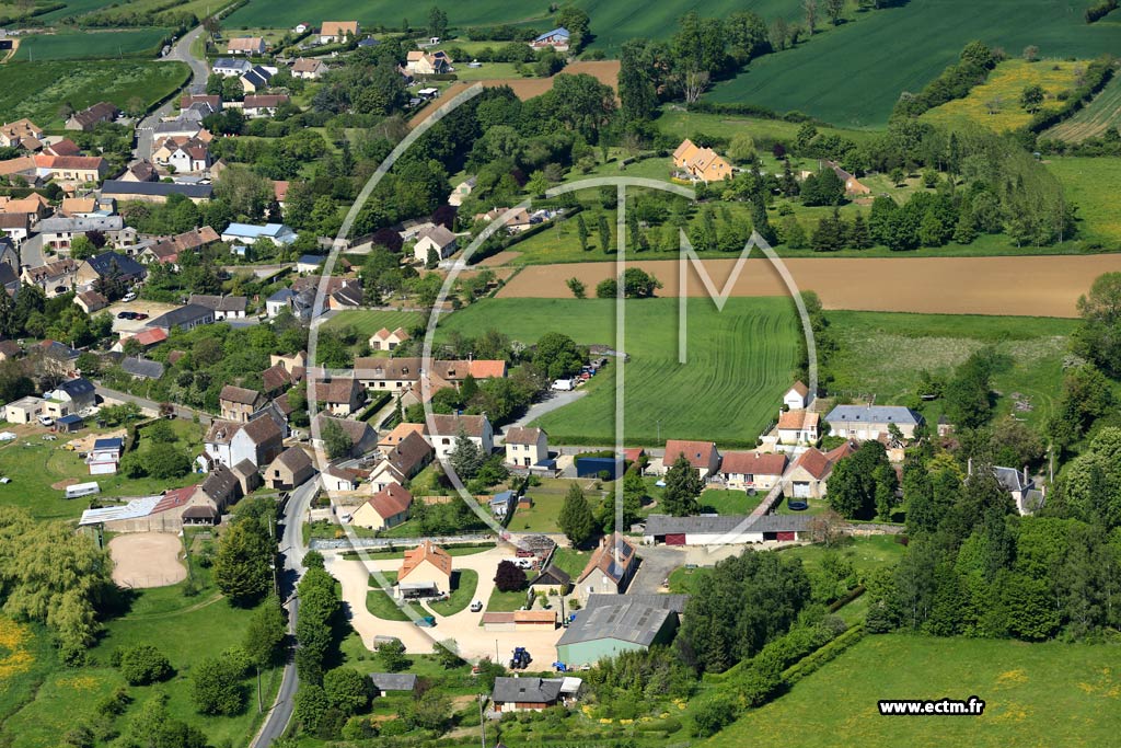 Photo arienne de Mzires-sous-Lavardin