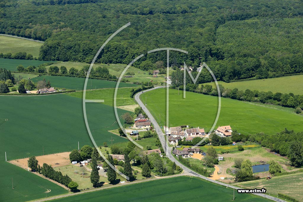 Photo arienne de Prvelles (Les Maraisires)