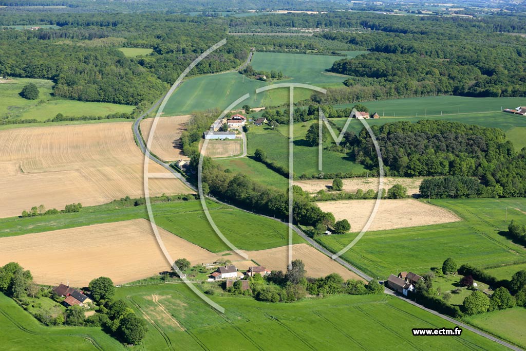 Photo arienne de Coudrecieux (La Planche)