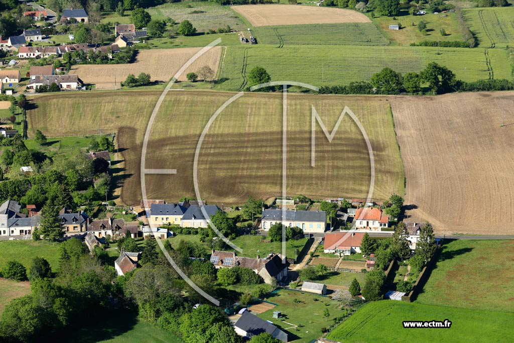 Photo arienne de Saint-Michel-de-Chavaignes