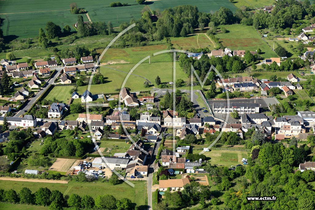 Photo arienne de Saint-Michel-de-Chavaignes