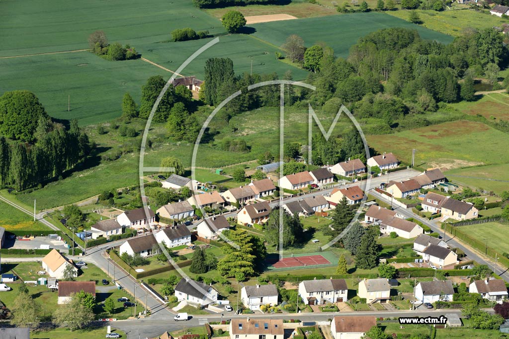 Photo arienne de Saint-Michel-de-Chavaignes