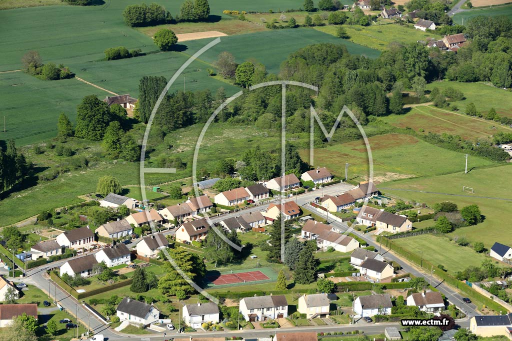 Photo arienne de Saint-Michel-de-Chavaignes