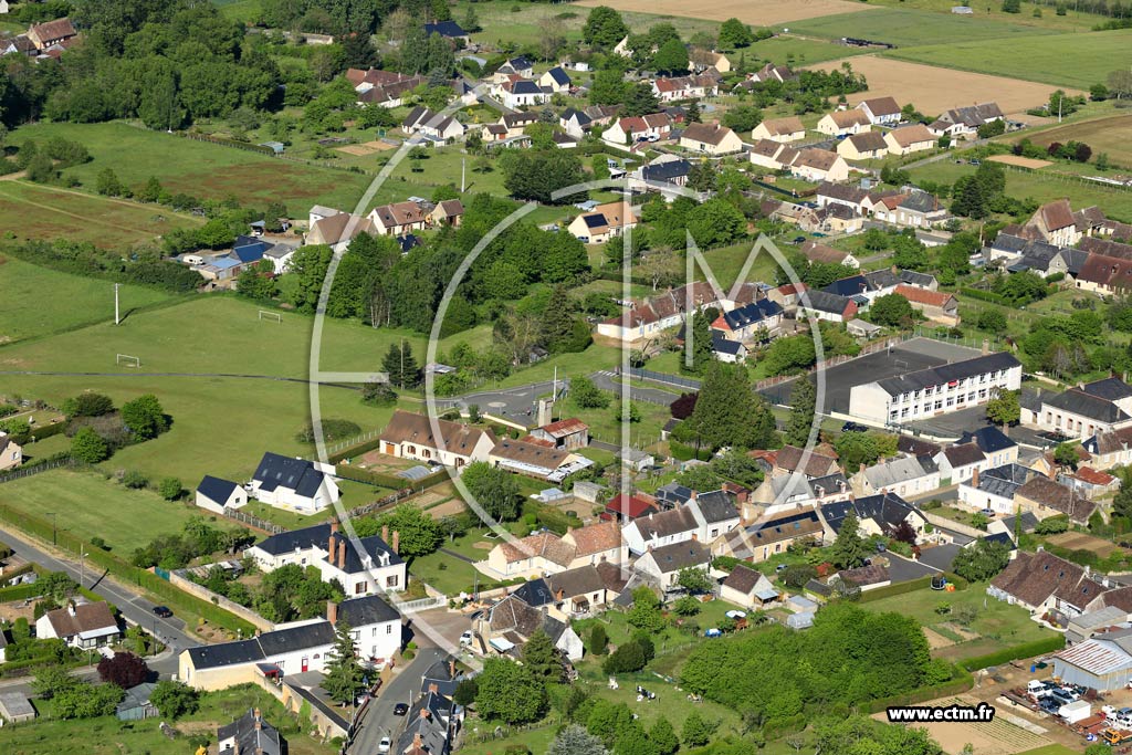 Photo arienne de Saint-Michel-de-Chavaignes