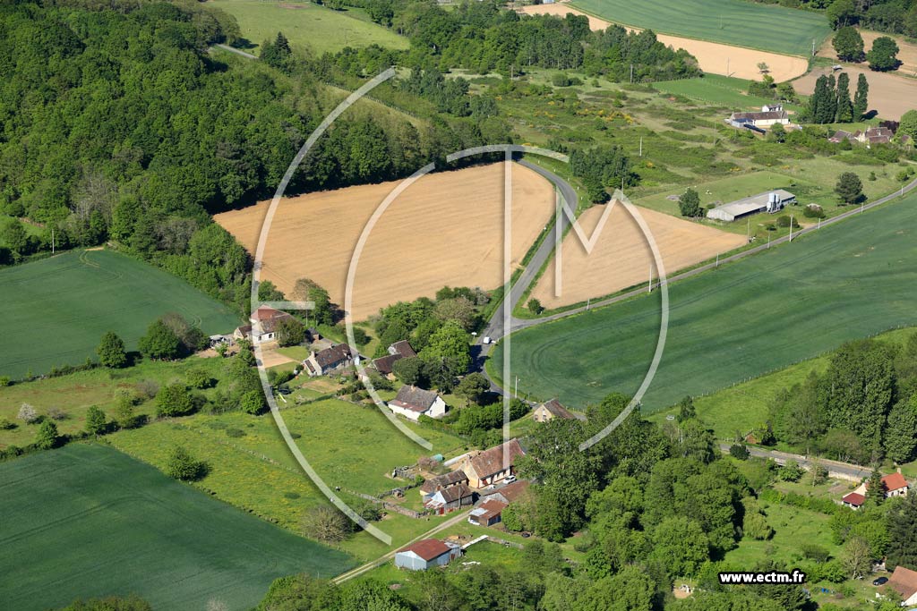 Photo arienne de Saint-Michel-de-Chavaignes