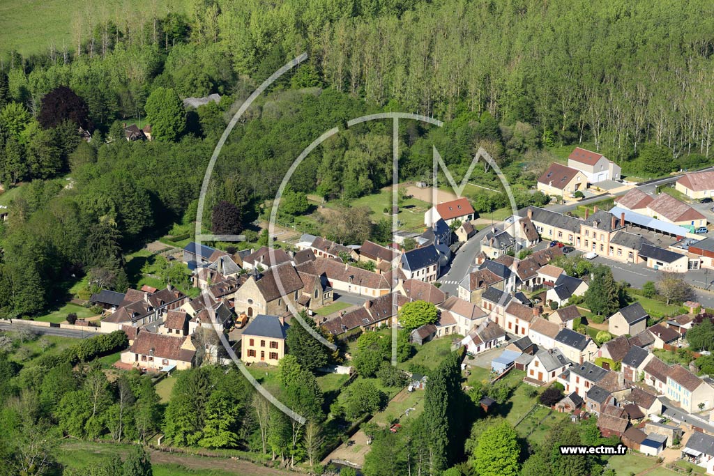 Photo arienne de Semur-en-Vallon