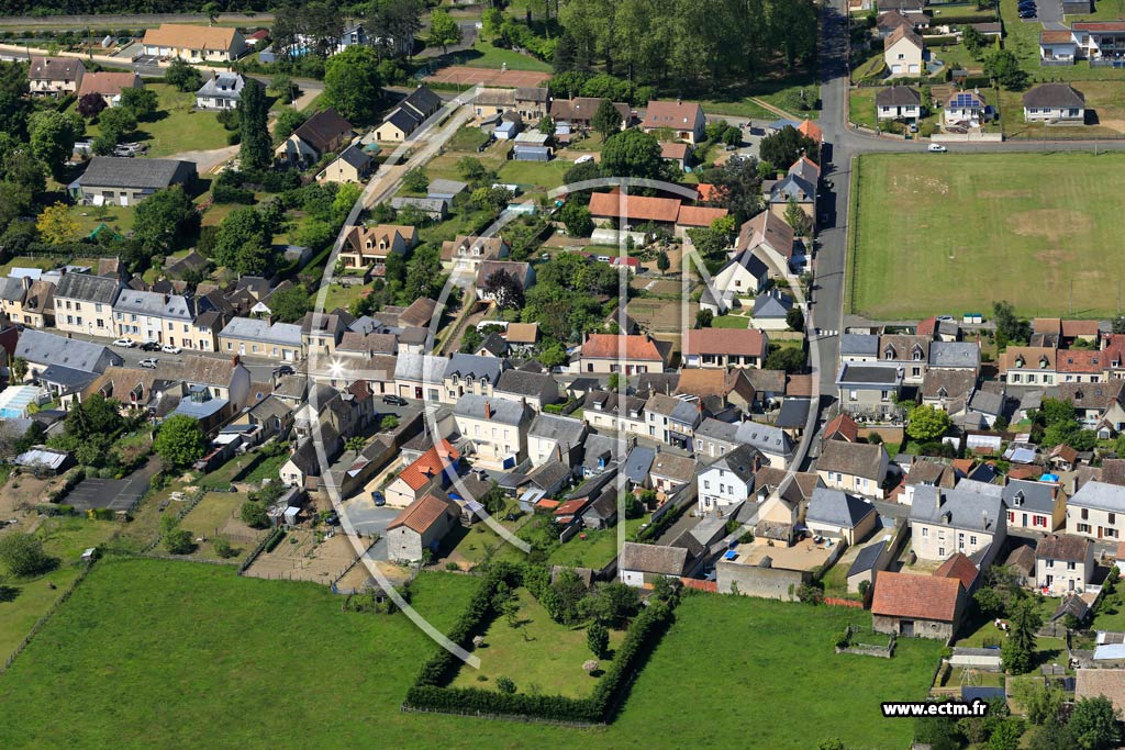 Photo arienne de Montfort-le-Gesnois