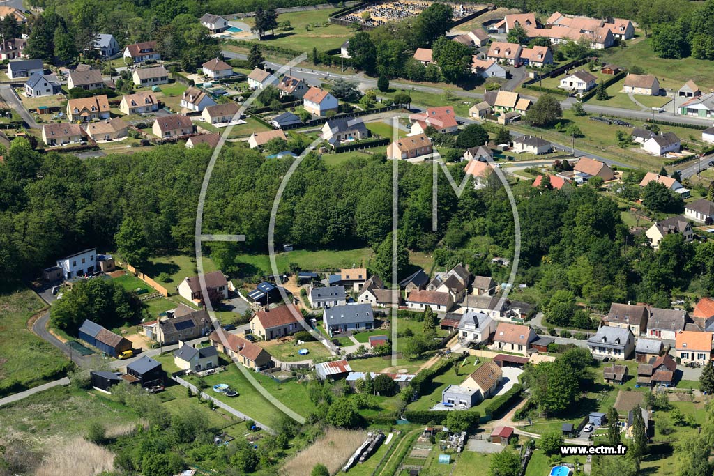 Photo arienne de Montfort-le-Gesnois