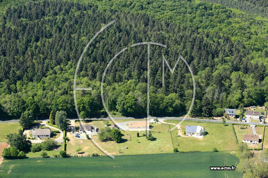 Photo arienne de Montfort-le-Gesnois (Les Hauts Bois)