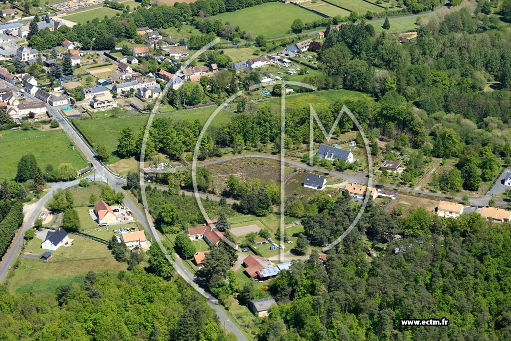Photo arienne de Saint-Mars-de-Locquenay (La Pelouse)