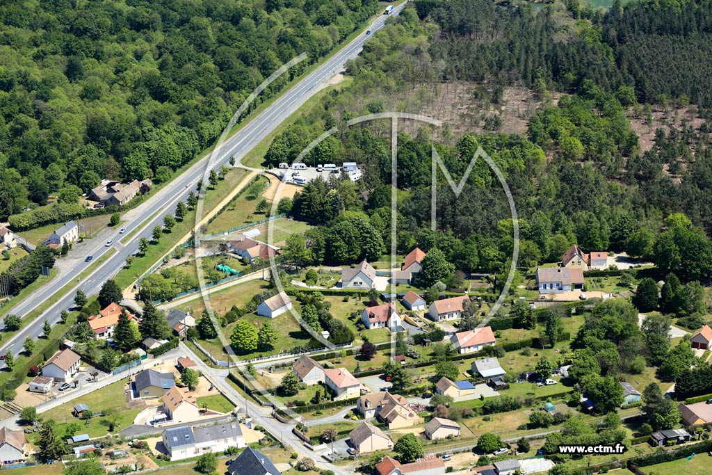 Photo arienne de Yvr-l'vque (Le Polucan)