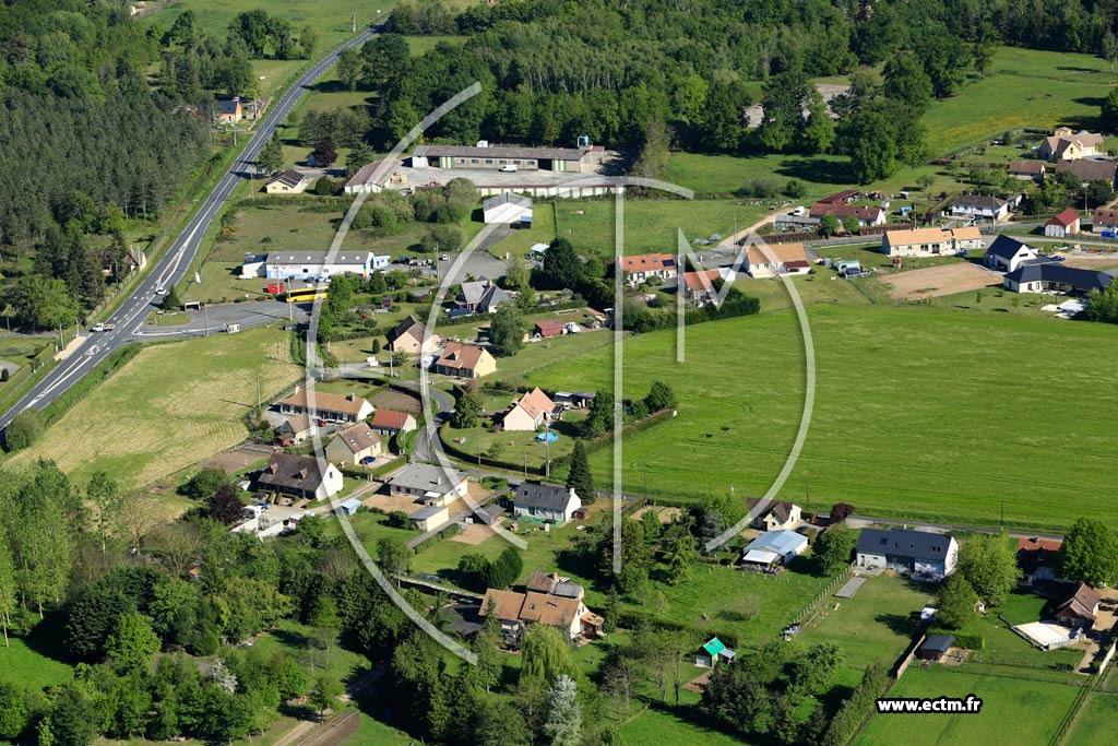 Photo arienne de Saint-Gervais-en-Belin (Fromenteau)