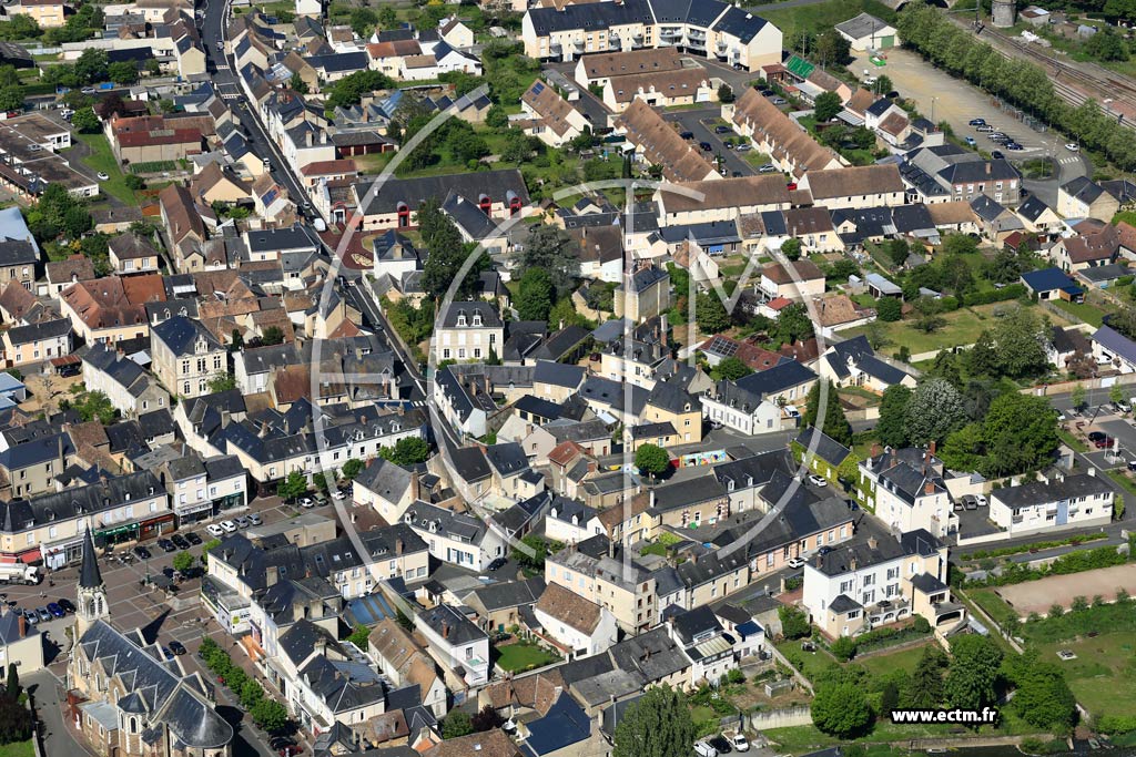 Photo arienne de La Suze-sur-Sarthe