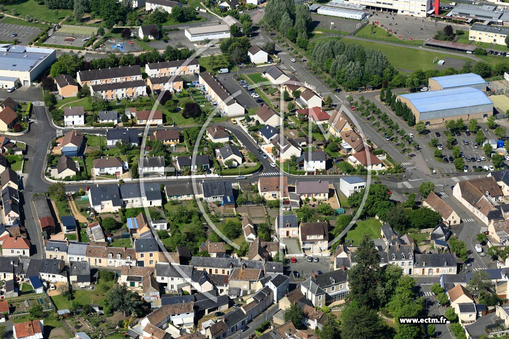 Photo arienne de La Suze-sur-Sarthe