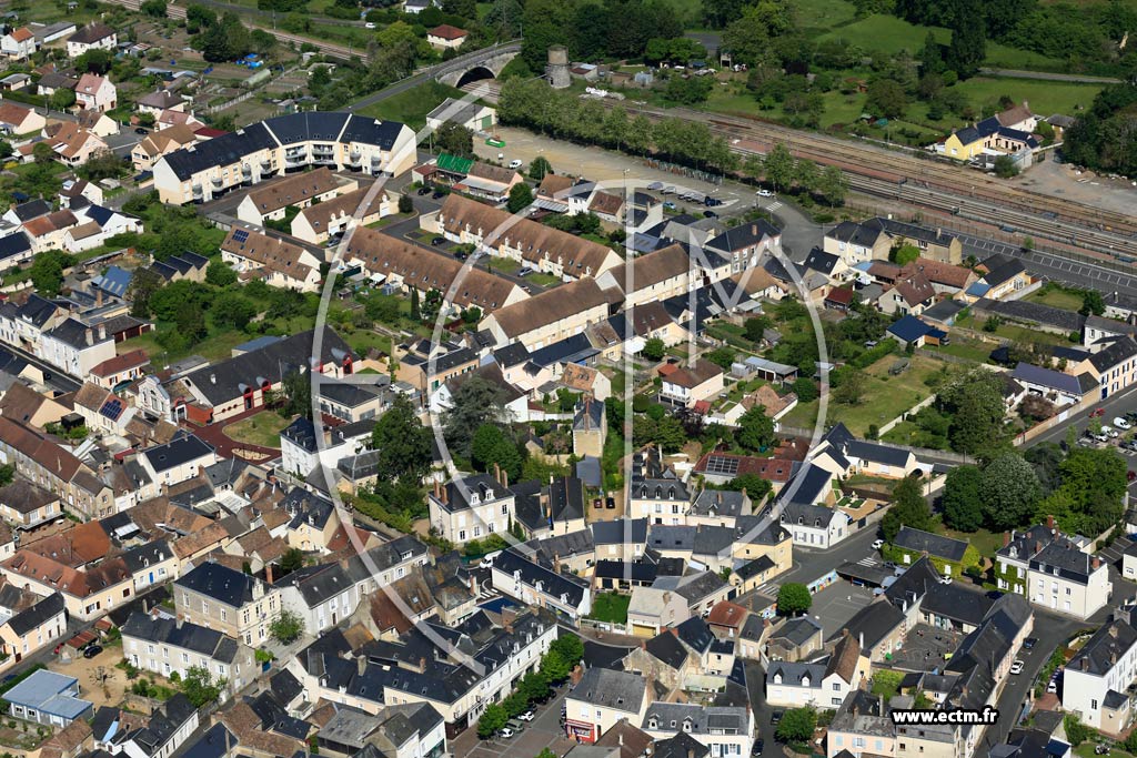 Photo arienne de La Suze-sur-Sarthe